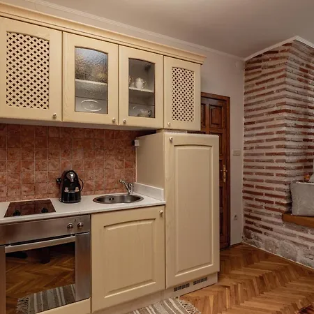 Porta Orientalis Апартаменти *
